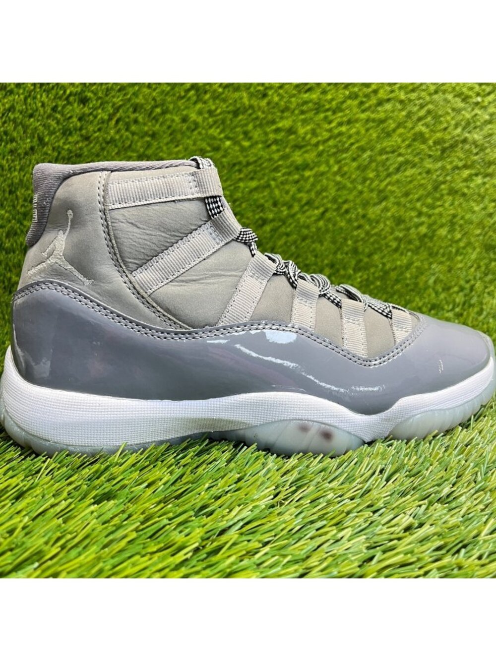 Nike Air Jordan 11 Retro High Mens Size 5.5 Gray White Athletic Shoes Sneakers